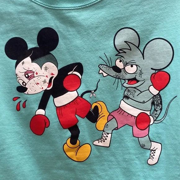 NWOT Disney Mickey Mouse Boxing 🥊 Crew Neck Sweater Unisex M/L - Picture 6 of 6